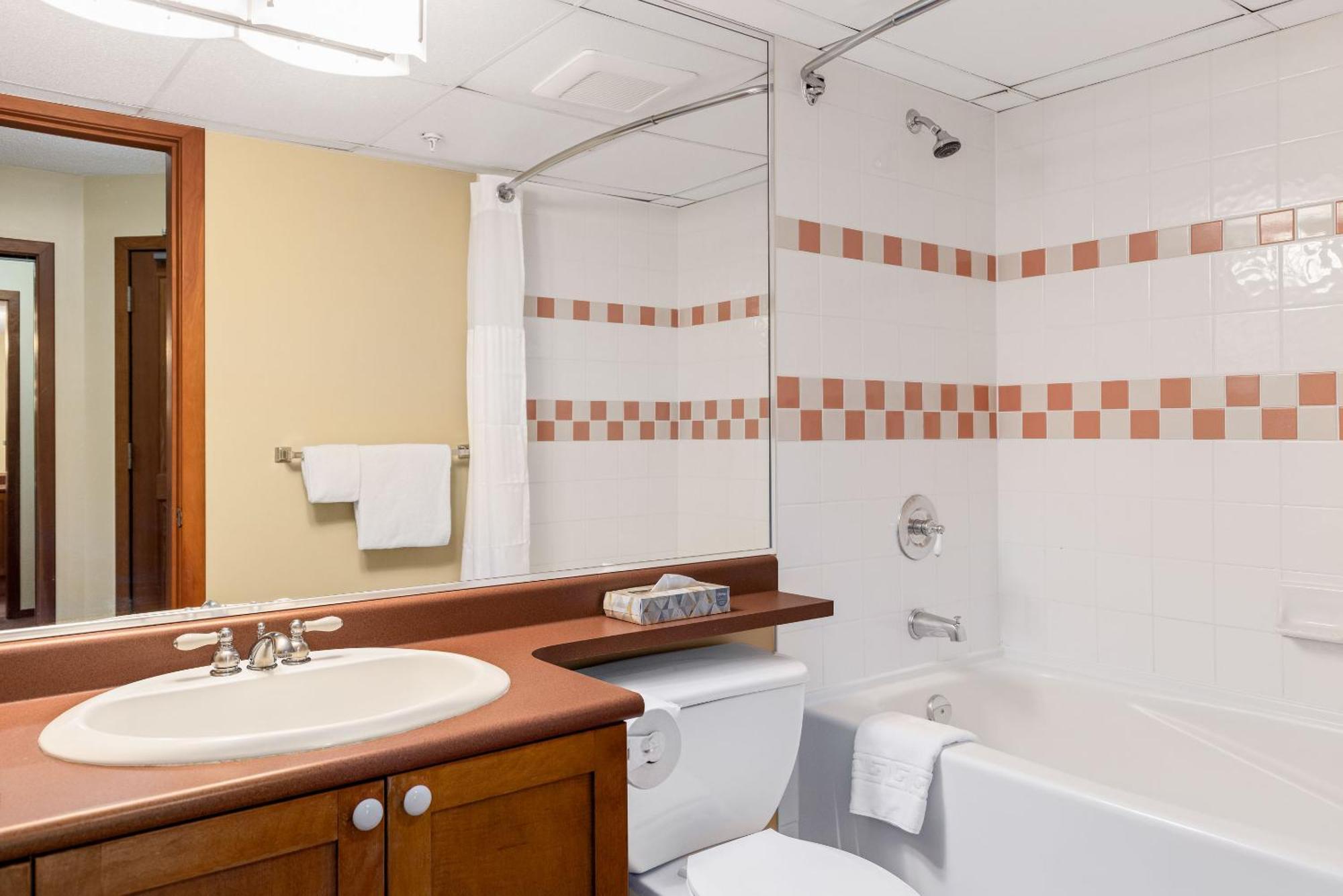 Spring Summer Special Cascade Lodge Suite Wifi 2 Hot Tubs Pool Gym Sauna Ski & Bike Storage Room Whistler Extérieur photo
