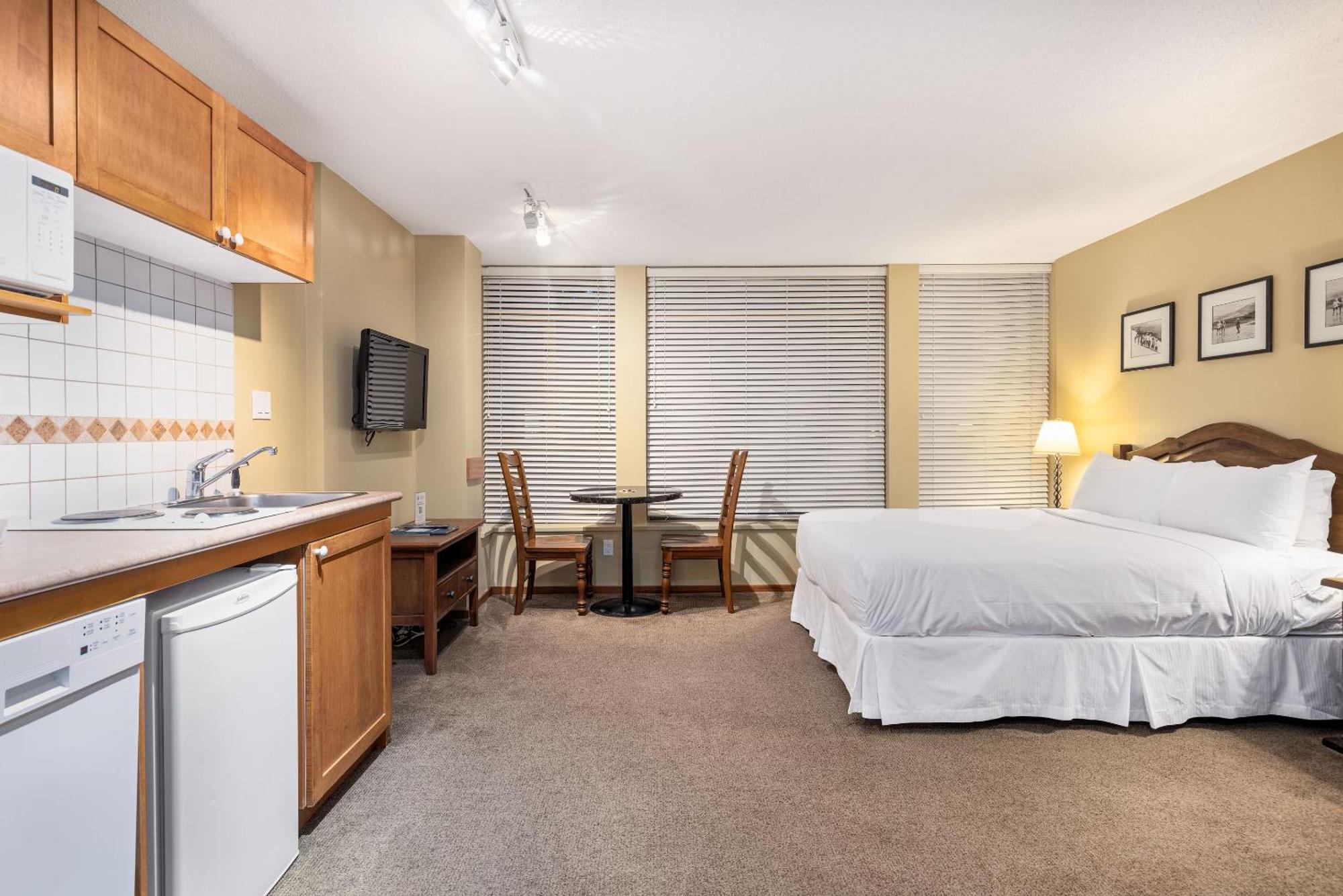 Spring Summer Special Cascade Lodge Suite Wifi 2 Hot Tubs Pool Gym Sauna Ski & Bike Storage Room Whistler Extérieur photo
