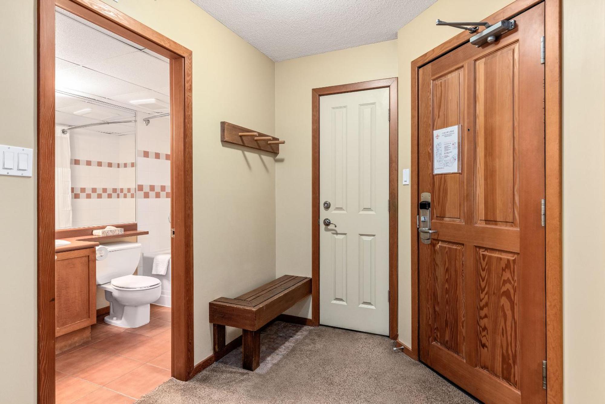 Spring Summer Special Cascade Lodge Suite Wifi 2 Hot Tubs Pool Gym Sauna Ski & Bike Storage Room Whistler Extérieur photo