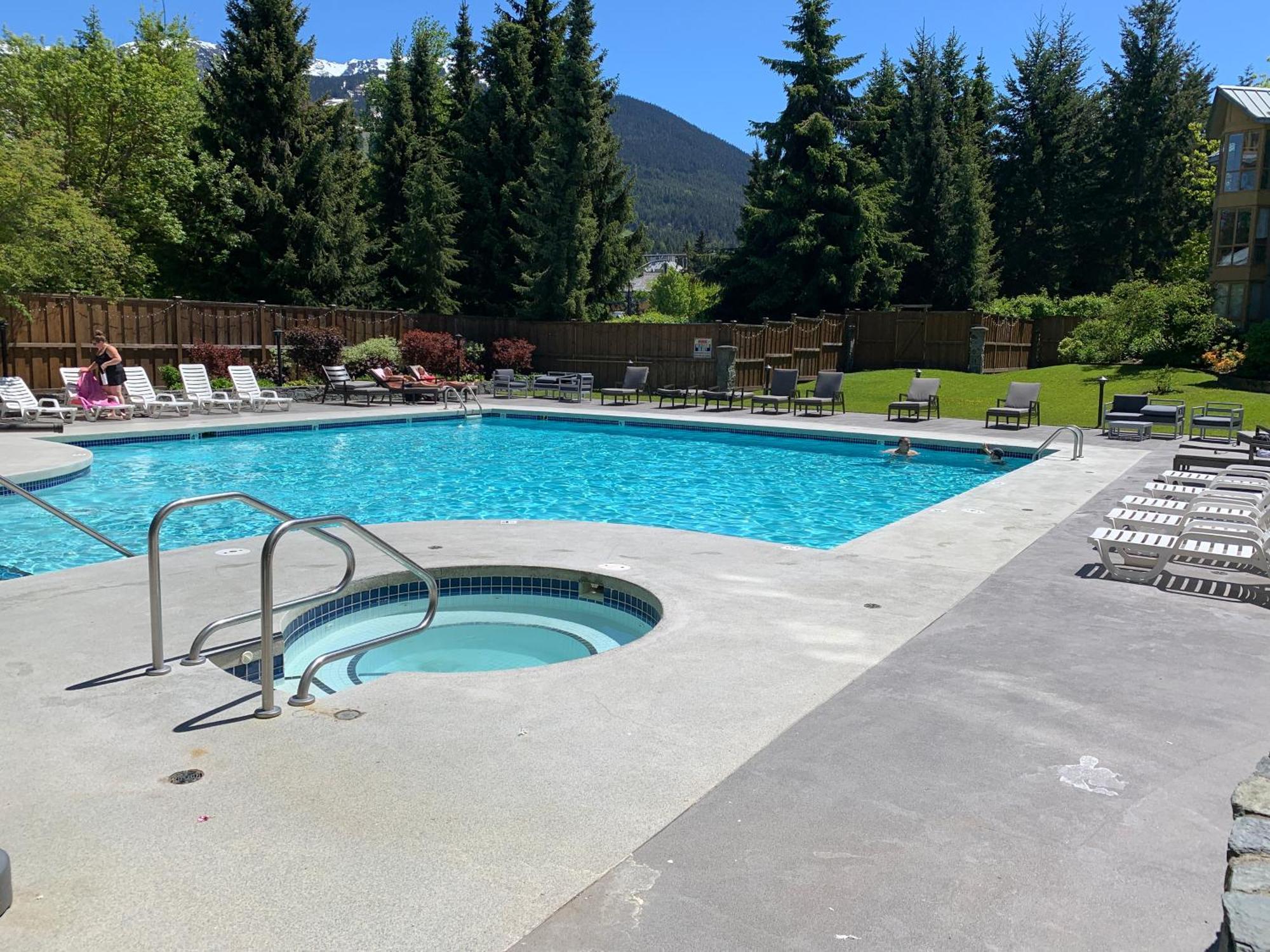 Spring Summer Special Cascade Lodge Suite Wifi 2 Hot Tubs Pool Gym Sauna Ski & Bike Storage Room Whistler Extérieur photo