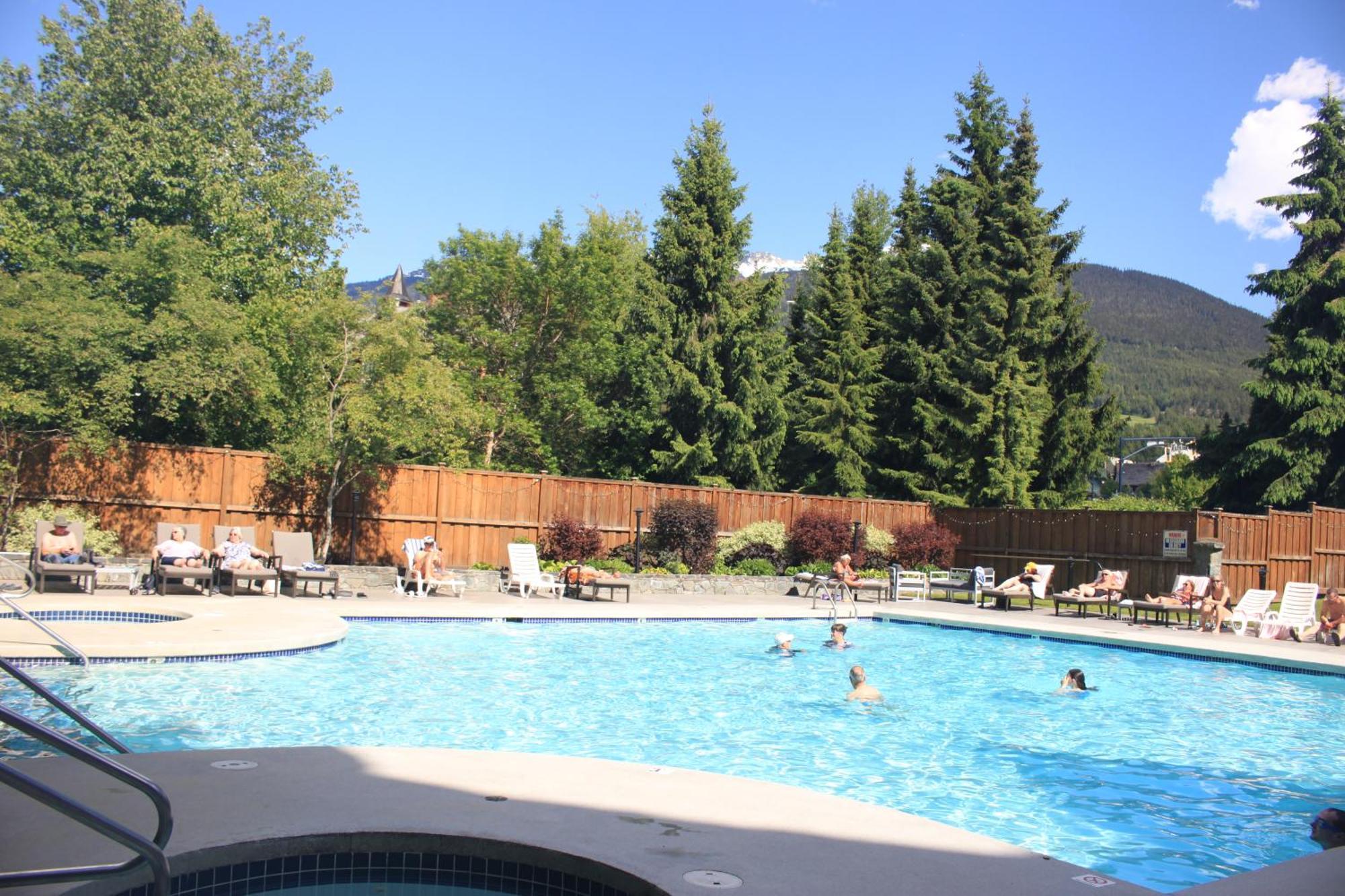 Spring Summer Special Cascade Lodge Suite Wifi 2 Hot Tubs Pool Gym Sauna Ski & Bike Storage Room Whistler Extérieur photo